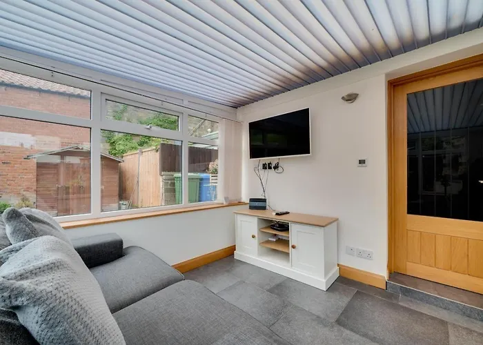 Holiday home 3 Bed In Oc-wa081 *