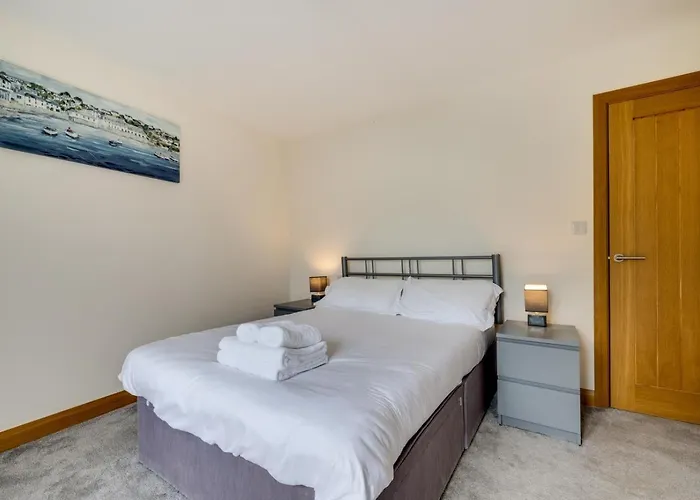 Holiday home 3 Bed In Oc-wa081 *